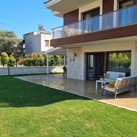 Detached In Dalyan, Vilă *